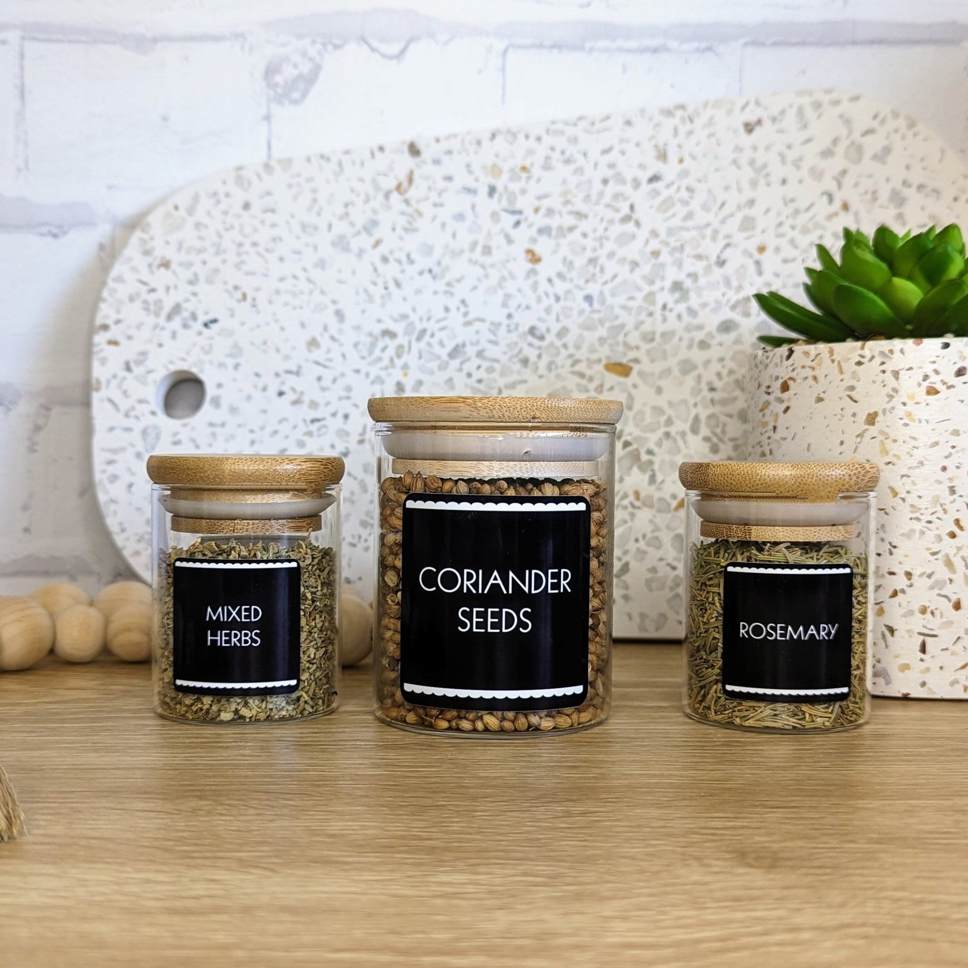 https://www.thelabelplace.com.au/cdn/shop/products/herb-spice-bundle-60-labels-style-3-black-743650.jpg?v=1677231703&width=1946